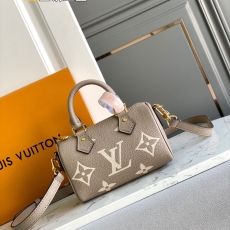 Louis Vuitton Speedy Bags